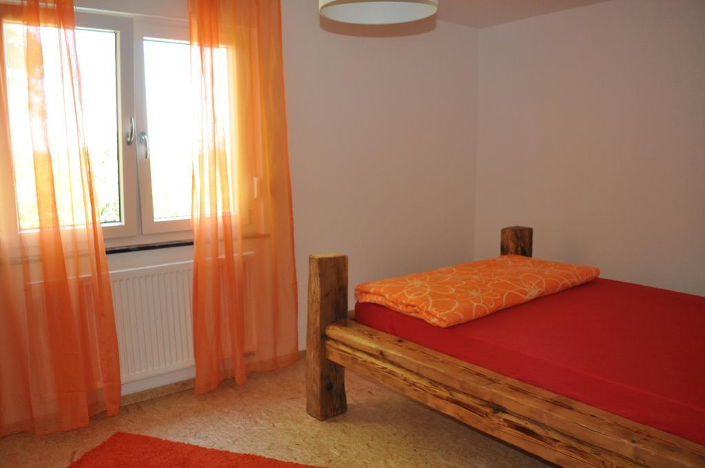 Punkrock Harbour Pension Baehr Карлсруе Екстер'єр фото