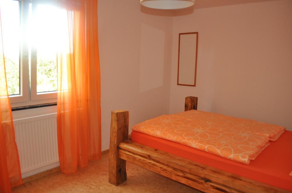 Punkrock Harbour Pension Baehr Карлсруе Екстер'єр фото