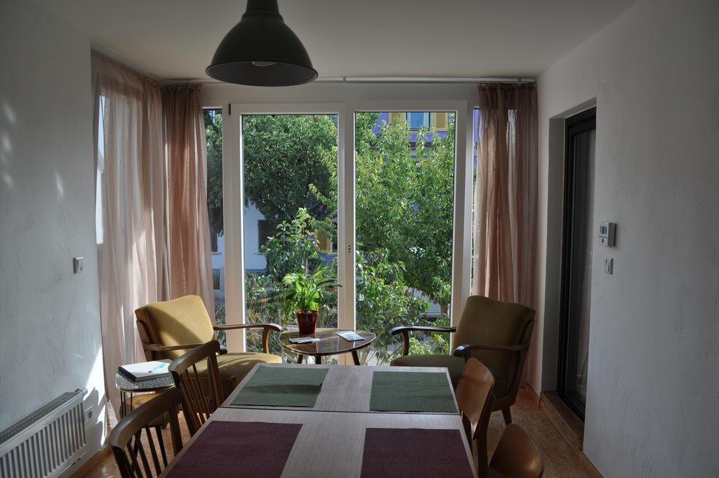 Punkrock Harbour Pension Baehr Карлсруе Екстер'єр фото